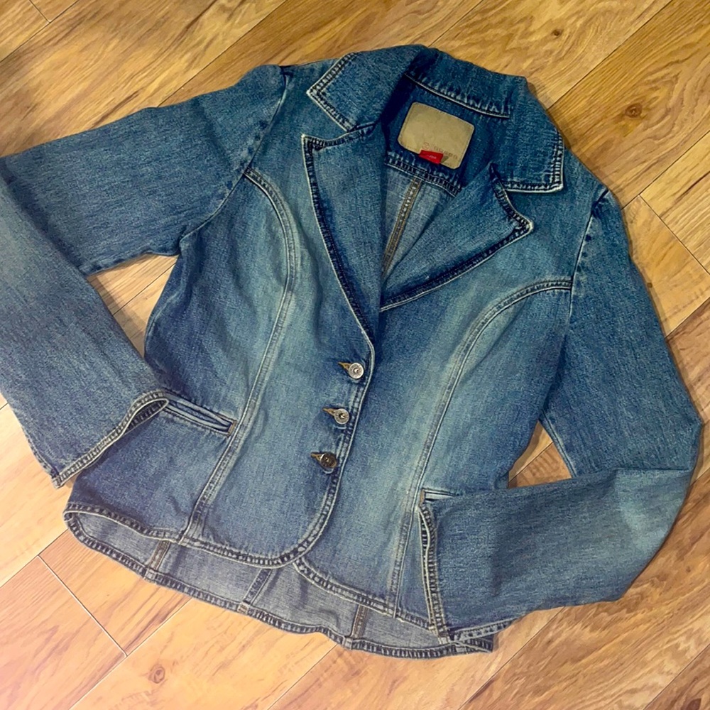 Guess Faded Slimming Flared Jean Jacket